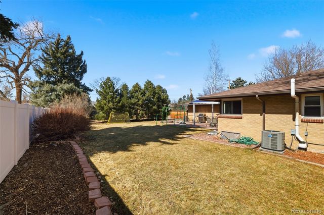 395 Ammons Street, Lakewood, CO 80226