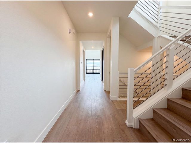 8704 Arriba Dr, Littleton, CO 80125