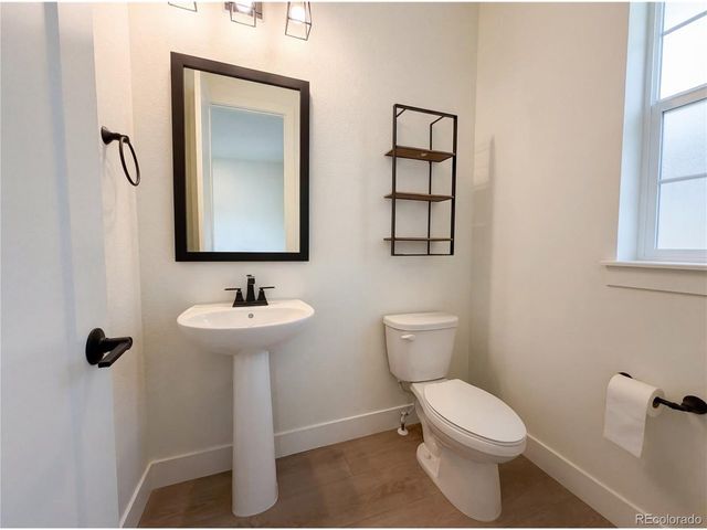 8704 Arriba Dr, Littleton, CO 80125