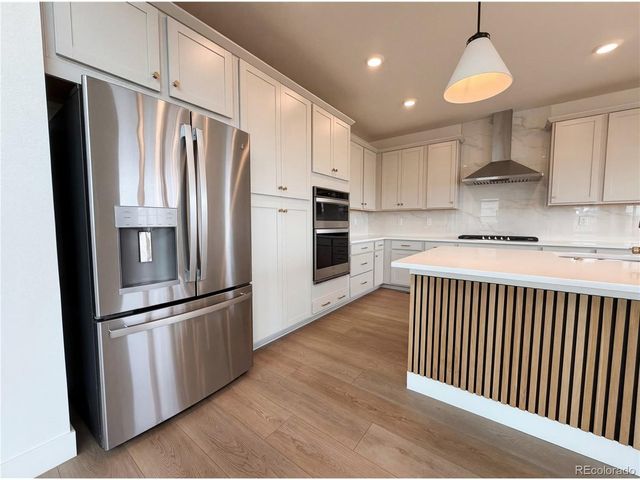 8704 Arriba Dr, Littleton, CO 80125