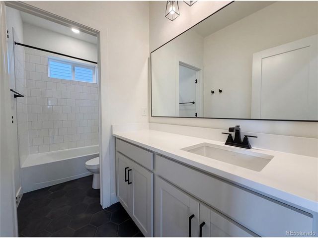 8704 Arriba Dr, Littleton, CO 80125