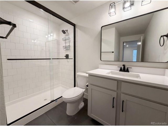 8704 Arriba Dr, Littleton, CO 80125