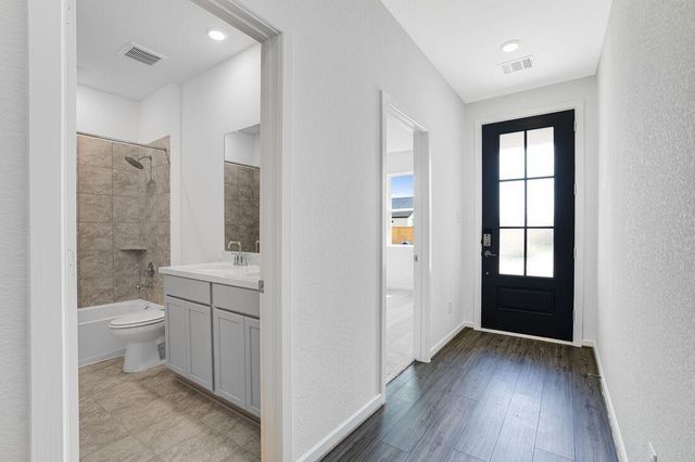 9735 Bixby Creek Drive, Cypress, TX 77433