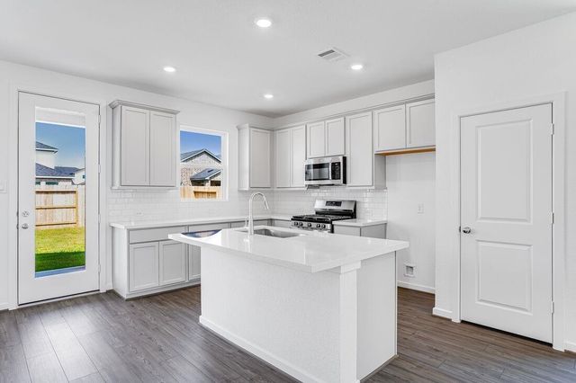 9735 Bixby Creek Drive, Cypress, TX 77433