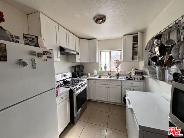 214 N Alvarado Street, Los Angeles, CA 90026