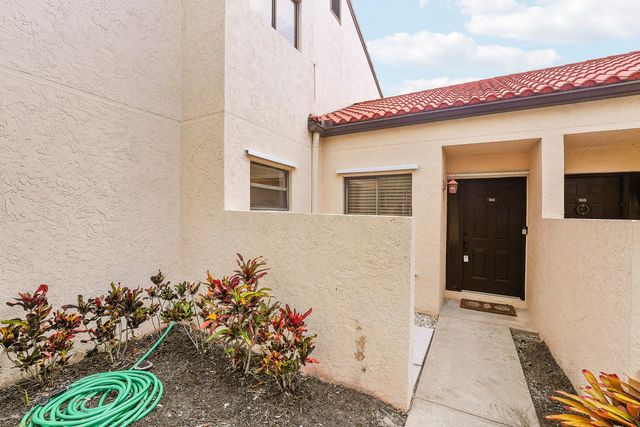 11 Vía De Casas Sur, Boynton Beach, FL 33426