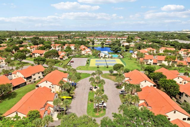 11 Vía De Casas Sur, Boynton Beach, FL 33426