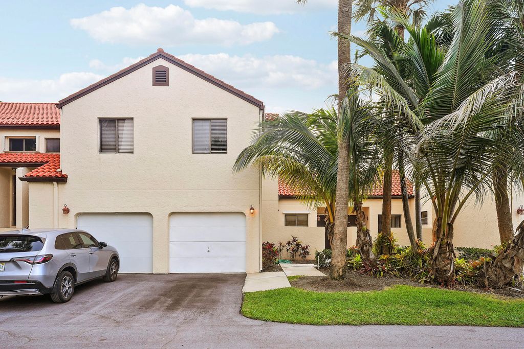 11 Vía De Casas Sur, Boynton Beach, FL 33426