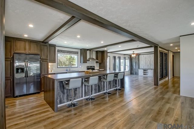 20649 Liberty Rd, Pride, LA 70770