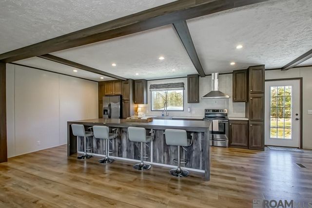 20649 Liberty Rd, Pride, LA 70770