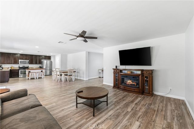 7150 Hemlock, Lancaster, CA 93536