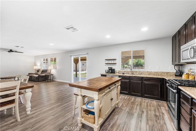 7150 Hemlock, Lancaster, CA 93536