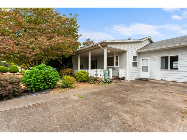 352 Sw 6TH Ave, Canby, OR 97013