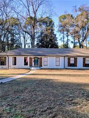 3506 Embry NE Circle, Atlanta, GA 30341