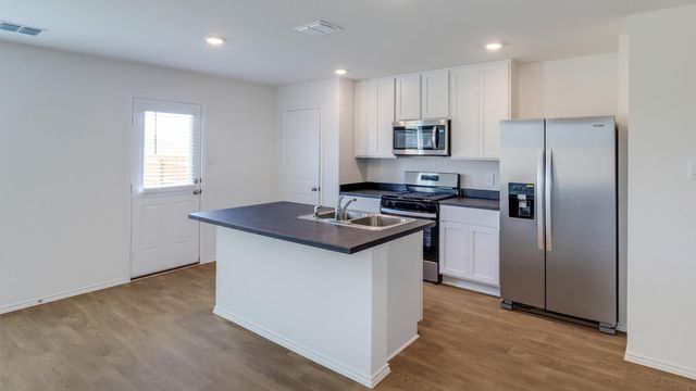 110 Bull Lake CIR, Buda, TX 78610