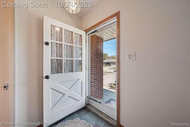 14641 Ronnie Lane, Livonia, MI 48154