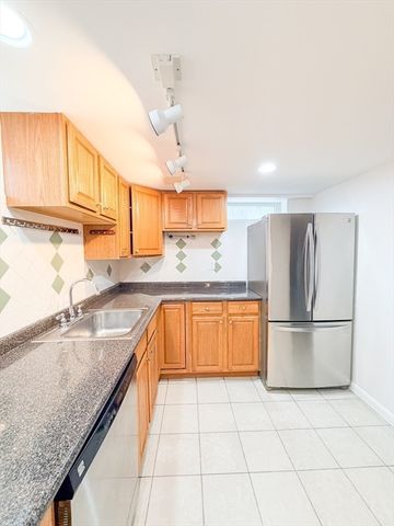 127A Plain St, Braintree, MA 02184