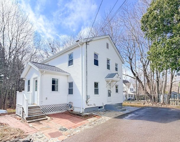 127A Plain St, Braintree, MA 02184