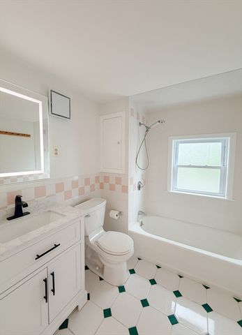 127A Plain St, Braintree, MA 02184