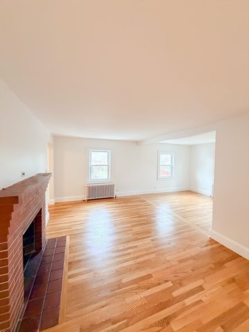 127A Plain St, Braintree, MA 02184