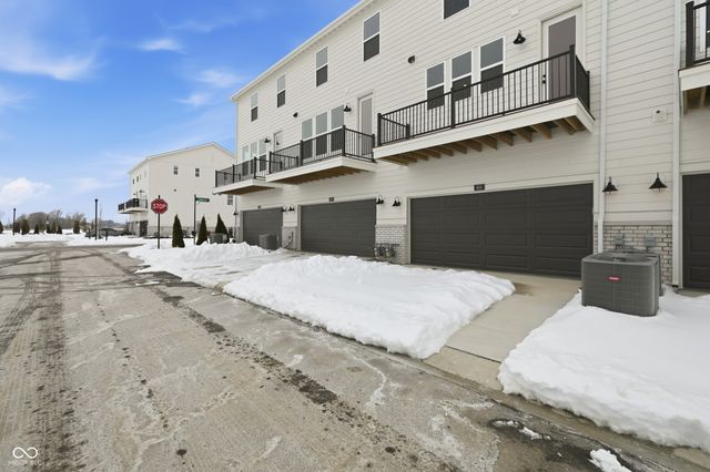 404 Elite Street 2-605, Westfield, IN 46074