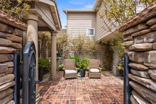 2830 Noren Place, San Diego, CA 92106