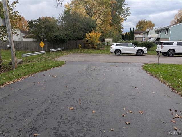 419 Branchwood Drive, Salina, NY 13090