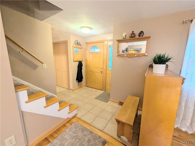 419 Branchwood Drive, Salina, NY 13090