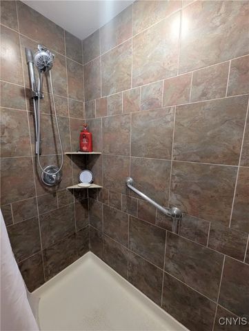 419 Branchwood Drive, Salina, NY 13090