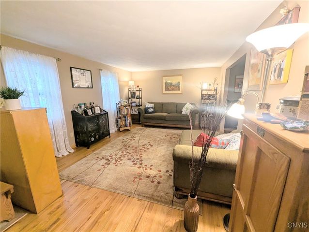 419 Branchwood Drive, Salina, NY 13090