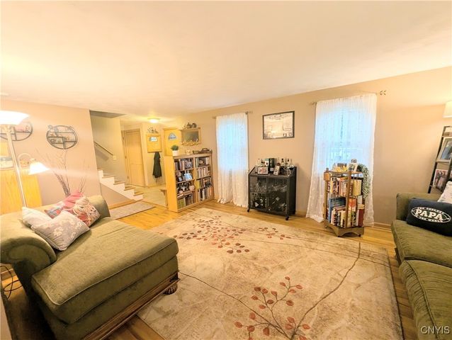 419 Branchwood Drive, Salina, NY 13090