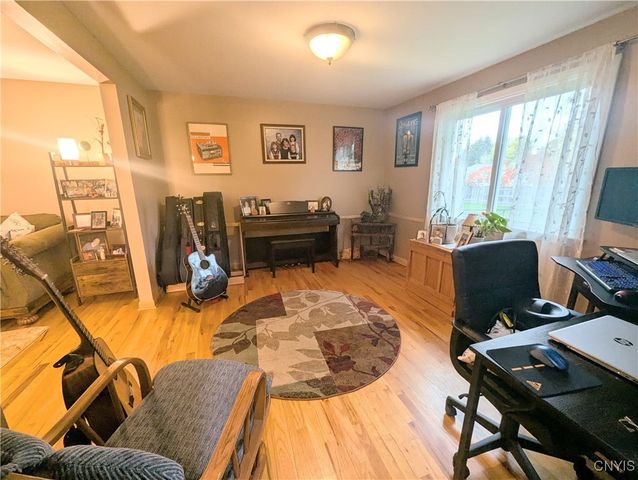 419 Branchwood Drive, Salina, NY 13090