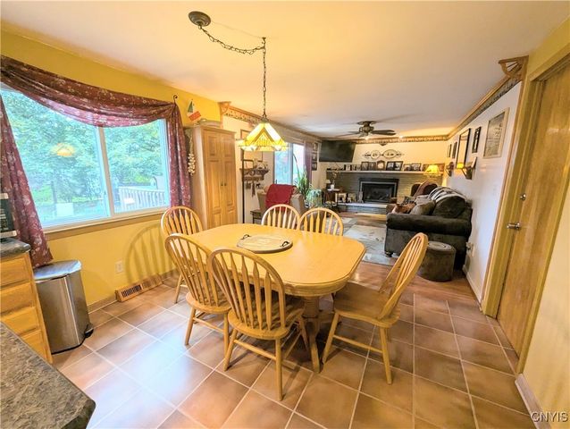 419 Branchwood Drive, Salina, NY 13090