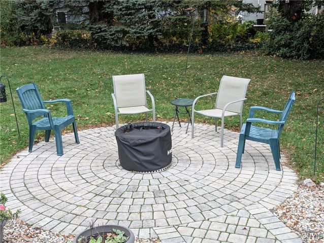 419 Branchwood Drive, Salina, NY 13090