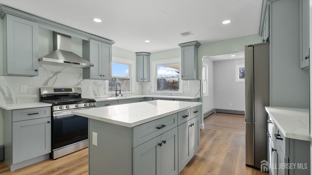 514 Longwood Avenue, Bound Brook, NJ 08805