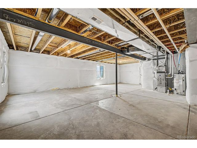 426 Highlands Cir, Erie, CO 80516