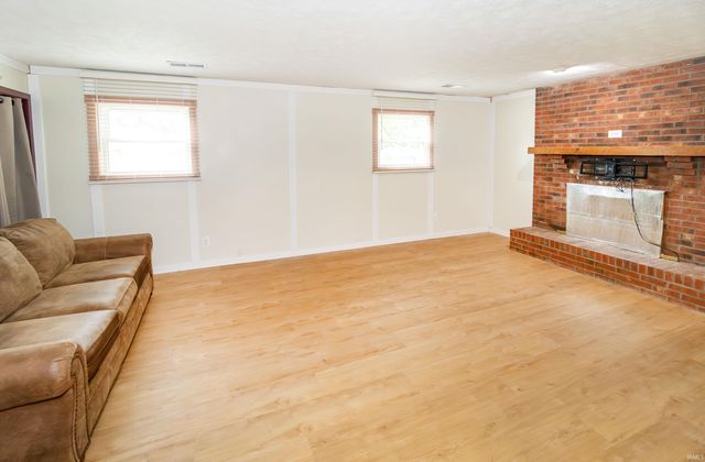 4253 Hilldale Drive, Newburgh, IN 47630