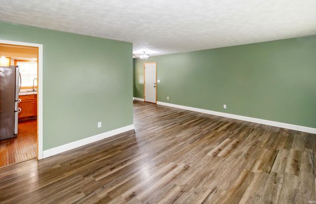 4253 Hilldale Drive, Newburgh, IN 47630