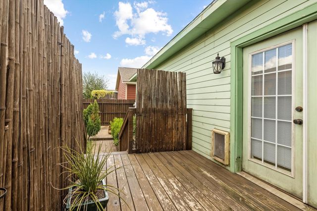 7308 Magnolia Blossom, Galveston, TX 77551