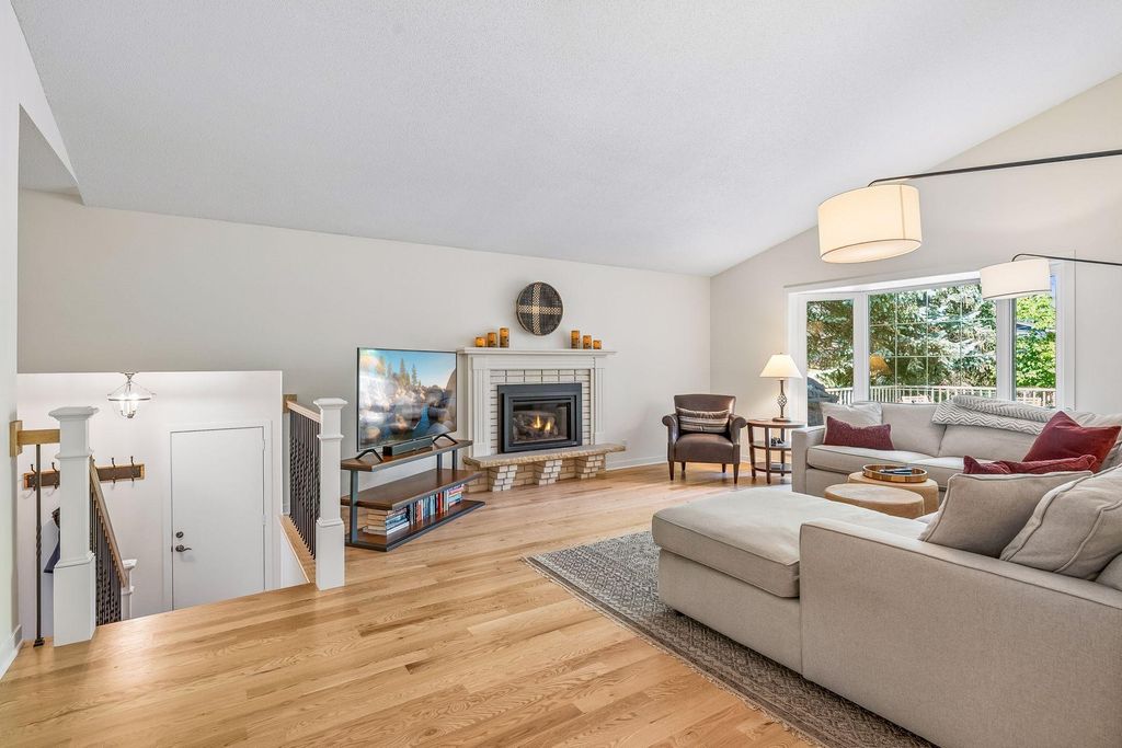 5616 Countryside Road, Edina, MN 55436 — photo 2