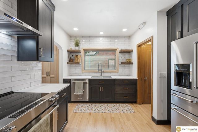 5140 Grant Street, Omaha, NE 68104