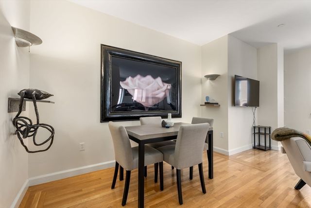 2 Clarendon St 302, Boston, MA 02116