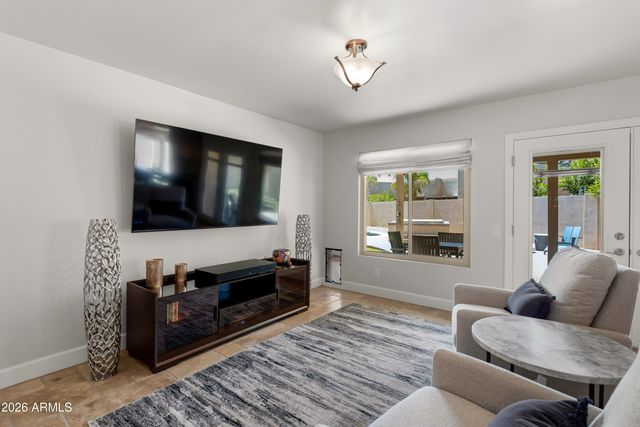 11434 N 43RD Street, Phoenix, AZ 85028