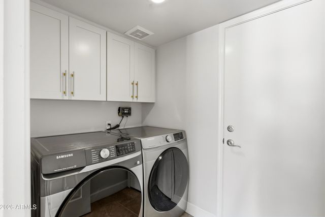 11434 N 43RD Street, Phoenix, AZ 85028