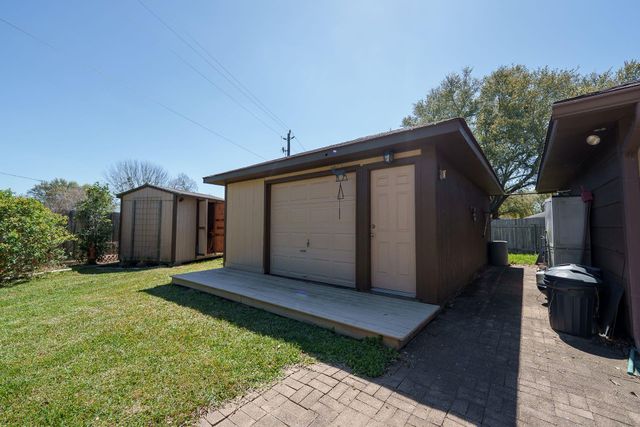 1817 Mckinley Street, Rosenberg, TX 77471