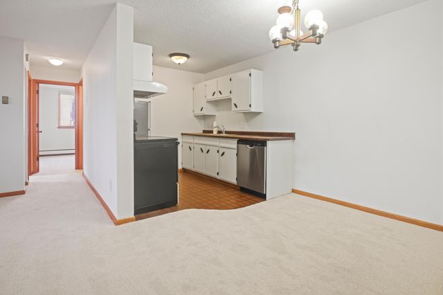 9143 Highway 55 103, Golden Valley, MN 55427
