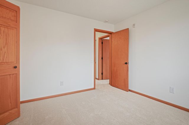 9143 Highway 55 103, Golden Valley, MN 55427
