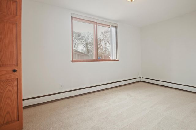 9143 Highway 55 103, Golden Valley, MN 55427