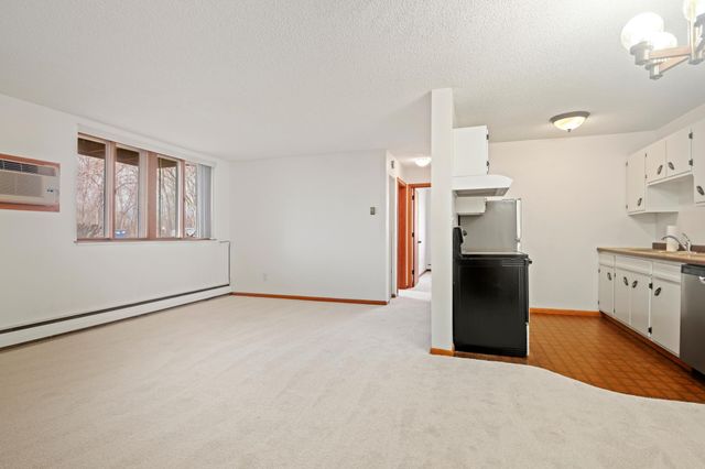 9143 Highway 55 103, Golden Valley, MN 55427