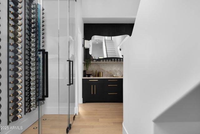 4120 N 44th Place, Phoenix, AZ 85018